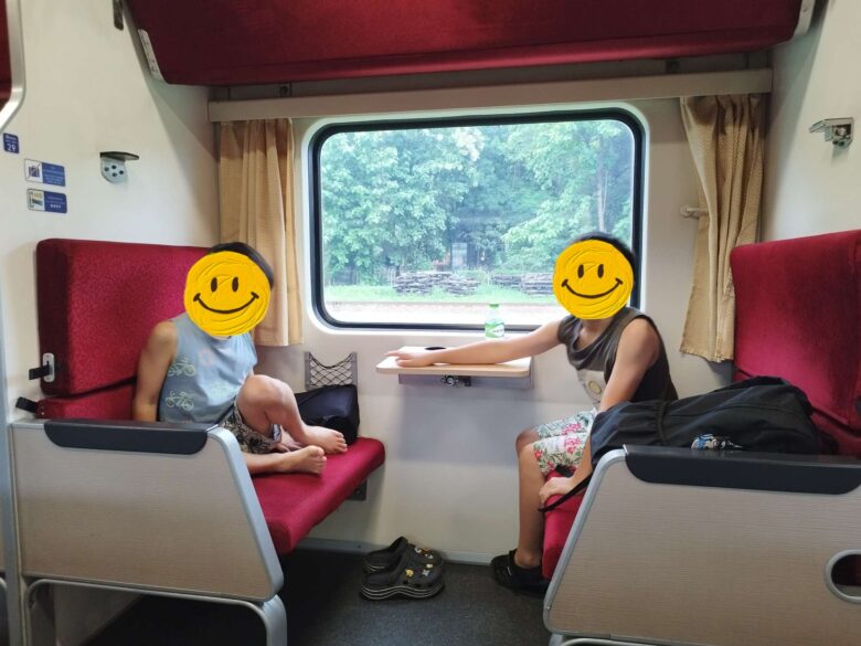 バンコクからチェンマイへ子連れ寝台列車の旅ブログ